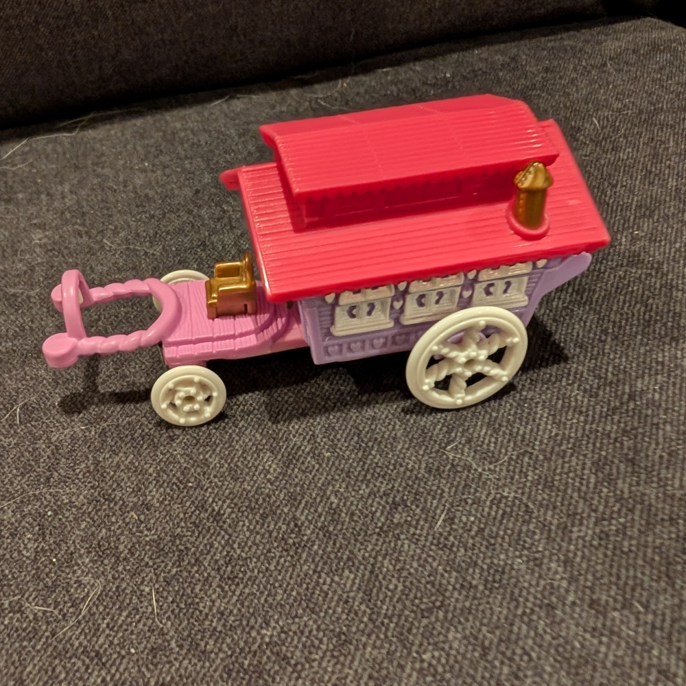 Polly Pocket Travelling Carriage